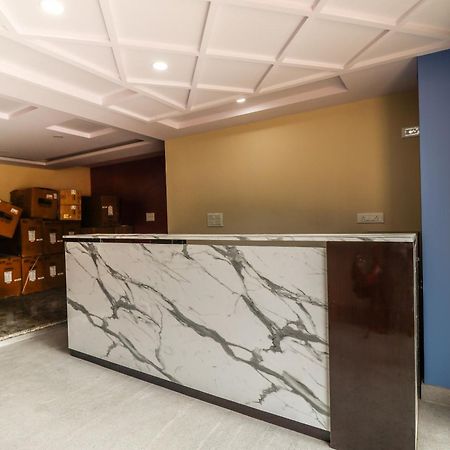 Capital O N R Residency Hotell Yelahanka Eksteriør bilde
